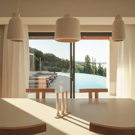 Sundara Estate, Exclusive Seaview With Grand Pool & Direct Access Vila Ratzaklíon