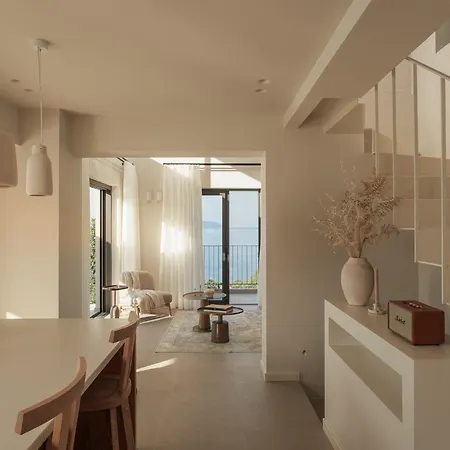Sundara Estate, Exclusive Seaview With Grand Pool & Direct Access Vila Ratzaklíon