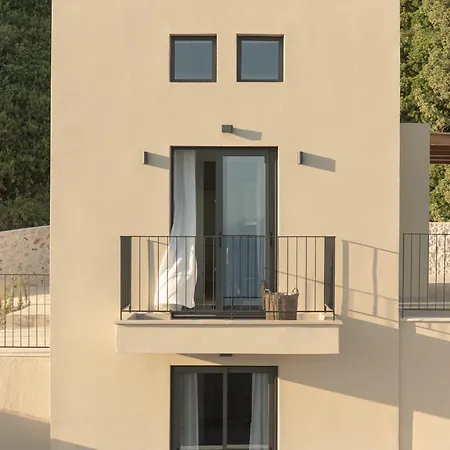 Вилла Sundara Estate, Exclusive Seaview With Grand Pool & Direct Access Ratzaklion