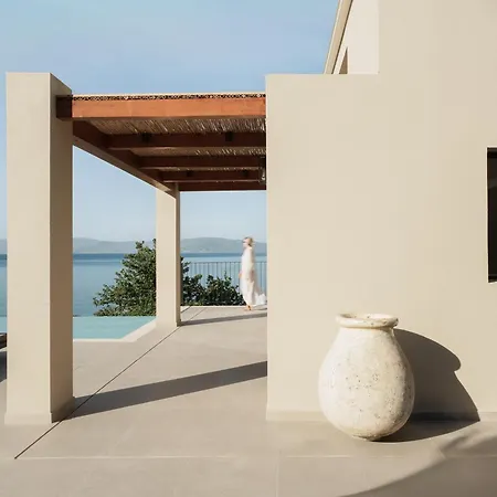 Sundara Estate, Exclusive Seaview With Grand Pool & Direct Access Vila